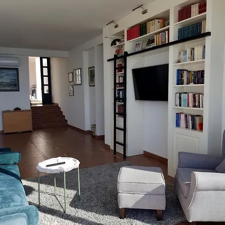 Luxurious Four Bedroom Penthouse Apartman *