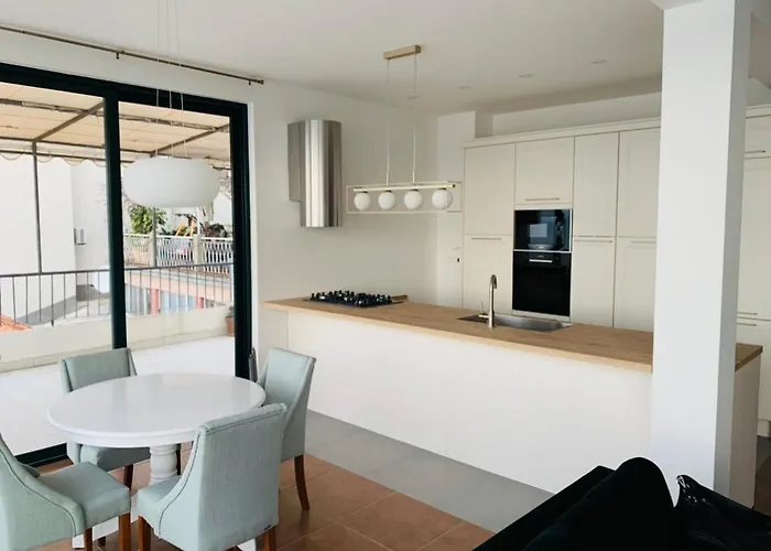 Luxurious Four Bedroom Penthouse